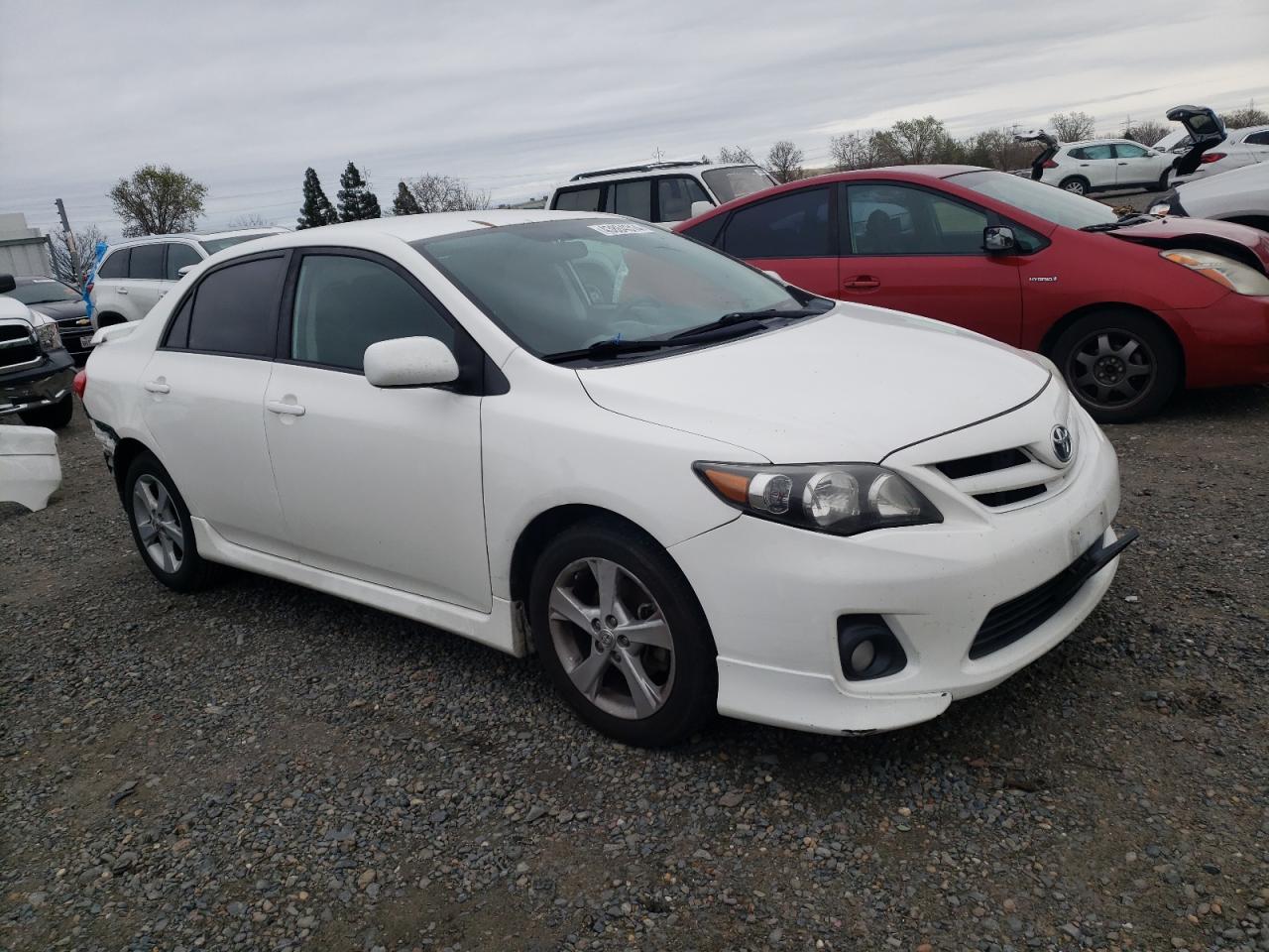 Photo 3 VIN: 5YFBU4EE4DP210699 - TOYOTA COROLLA 