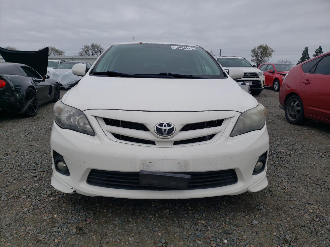 Photo 4 VIN: 5YFBU4EE4DP210699 - TOYOTA COROLLA 