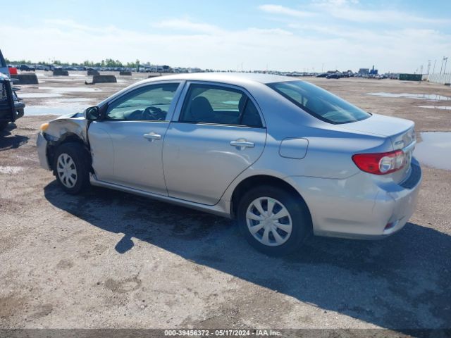 Photo 2 VIN: 5YFBU4EE5DP100101 - TOYOTA COROLLA 