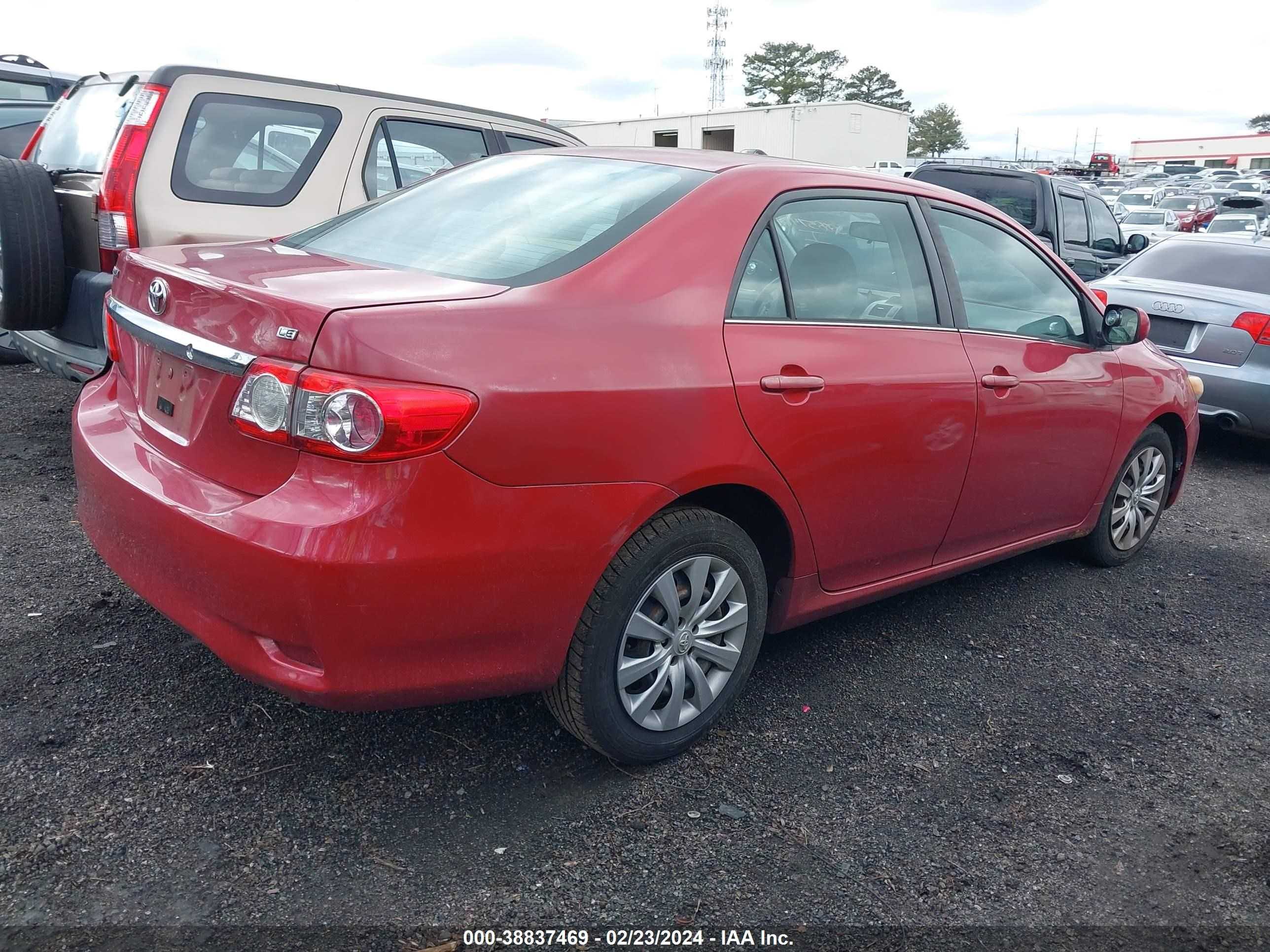 Photo 3 VIN: 5YFBU4EE5DP123992 - TOYOTA COROLLA 