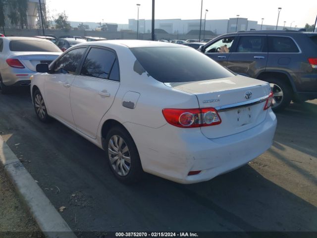 Photo 2 VIN: 5YFBU4EE5DP132613 - TOYOTA COROLLA 