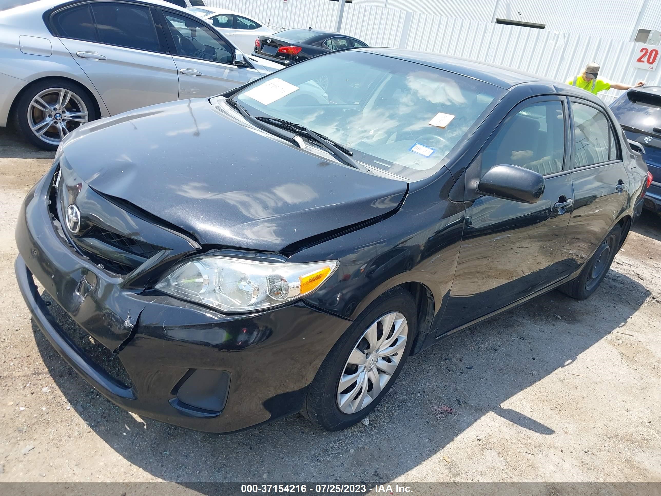 Photo 1 VIN: 5YFBU4EE6CP024869 - TOYOTA COROLLA 