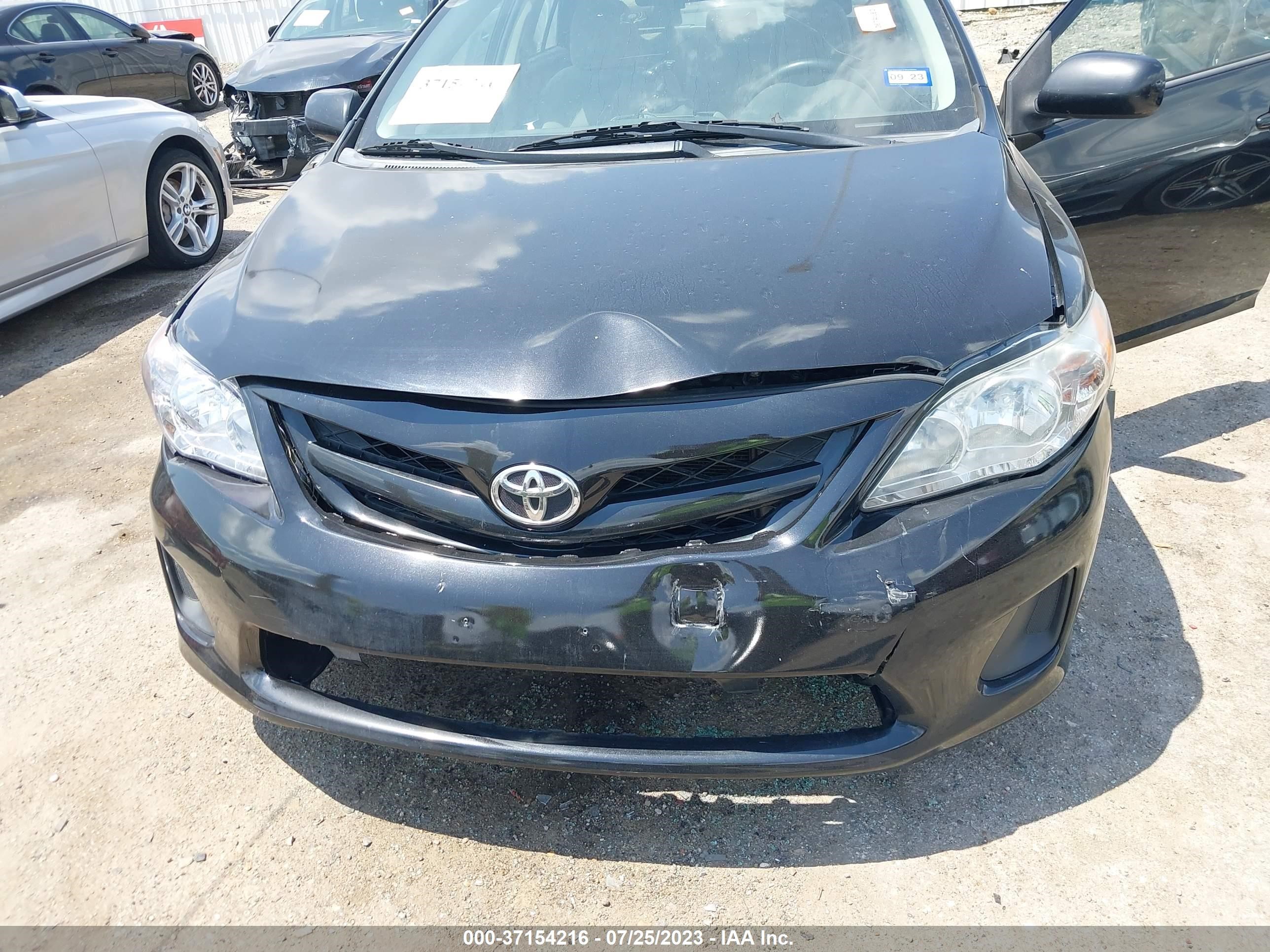 Photo 5 VIN: 5YFBU4EE6CP024869 - TOYOTA COROLLA 