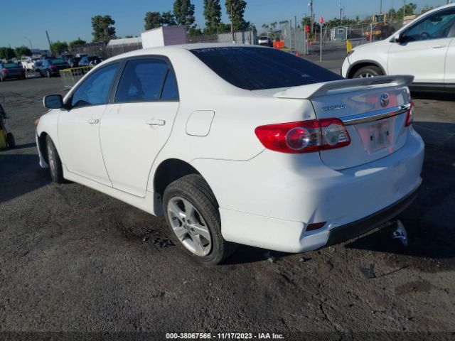 Photo 2 VIN: 5YFBU4EE6CP033328 - TOYOTA COROLLA 