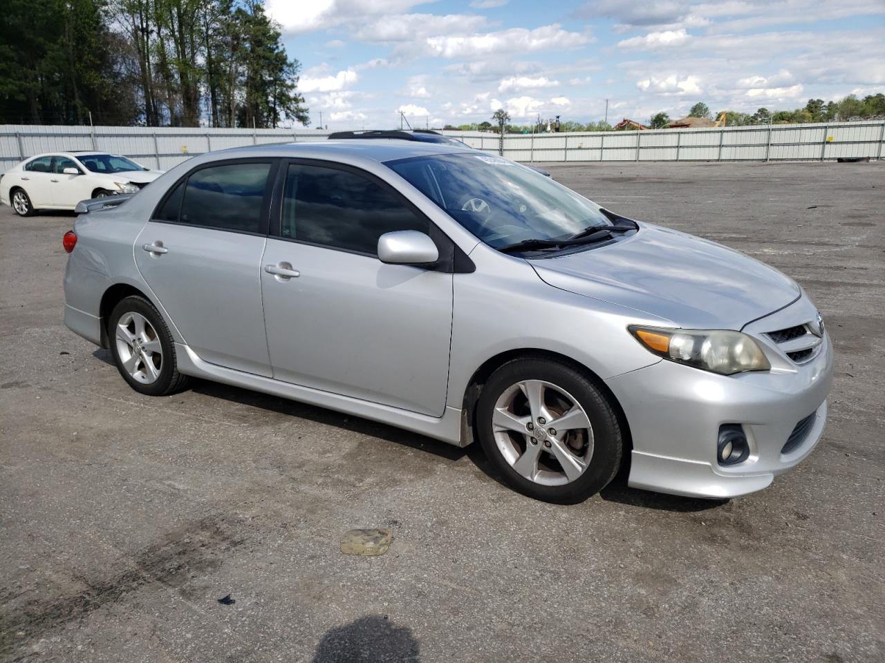 Photo 3 VIN: 5YFBU4EE6DP074673 - TOYOTA COROLLA 