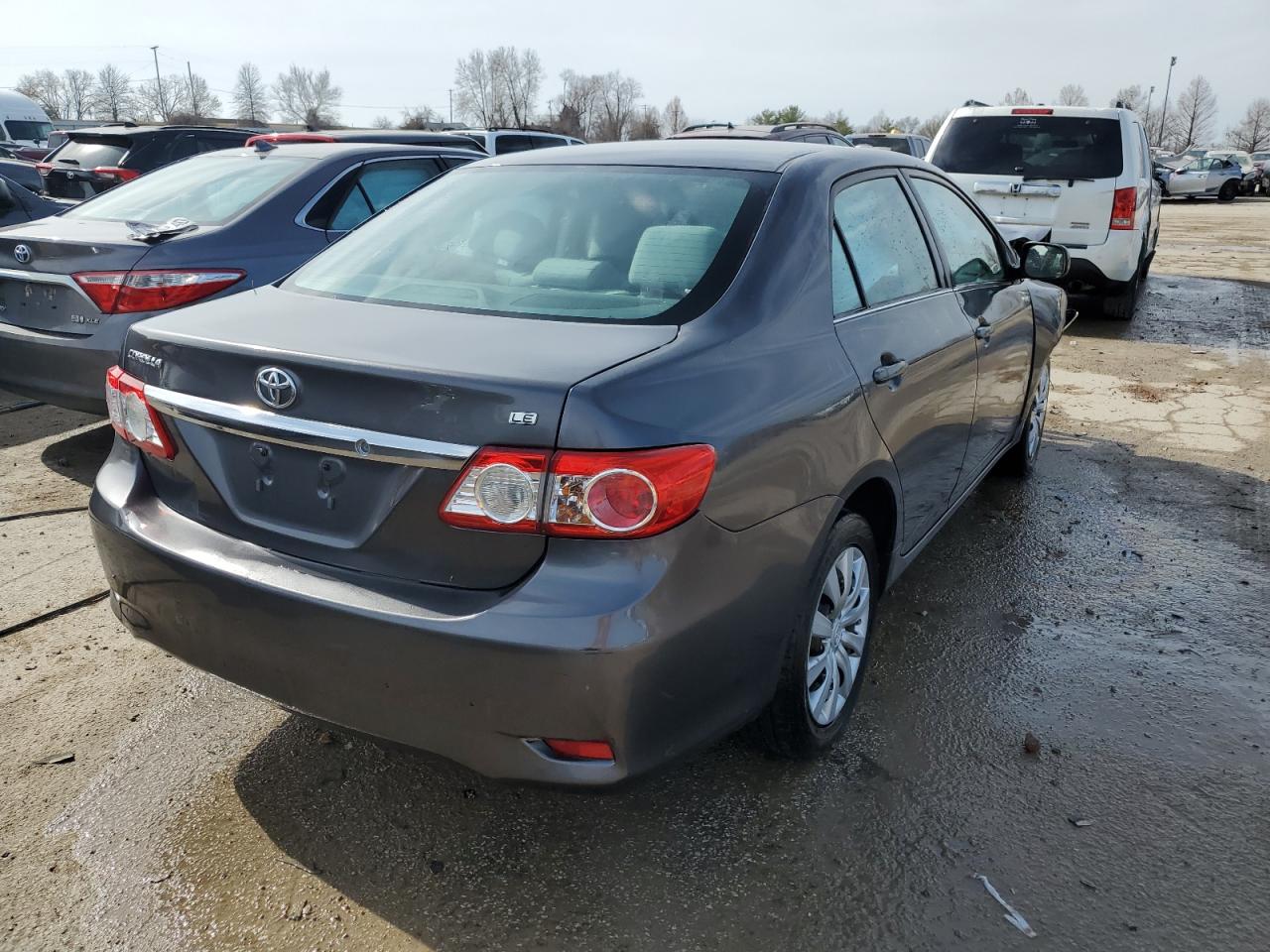 Photo 2 VIN: 5YFBU4EE6DP102617 - TOYOTA COROLLA 