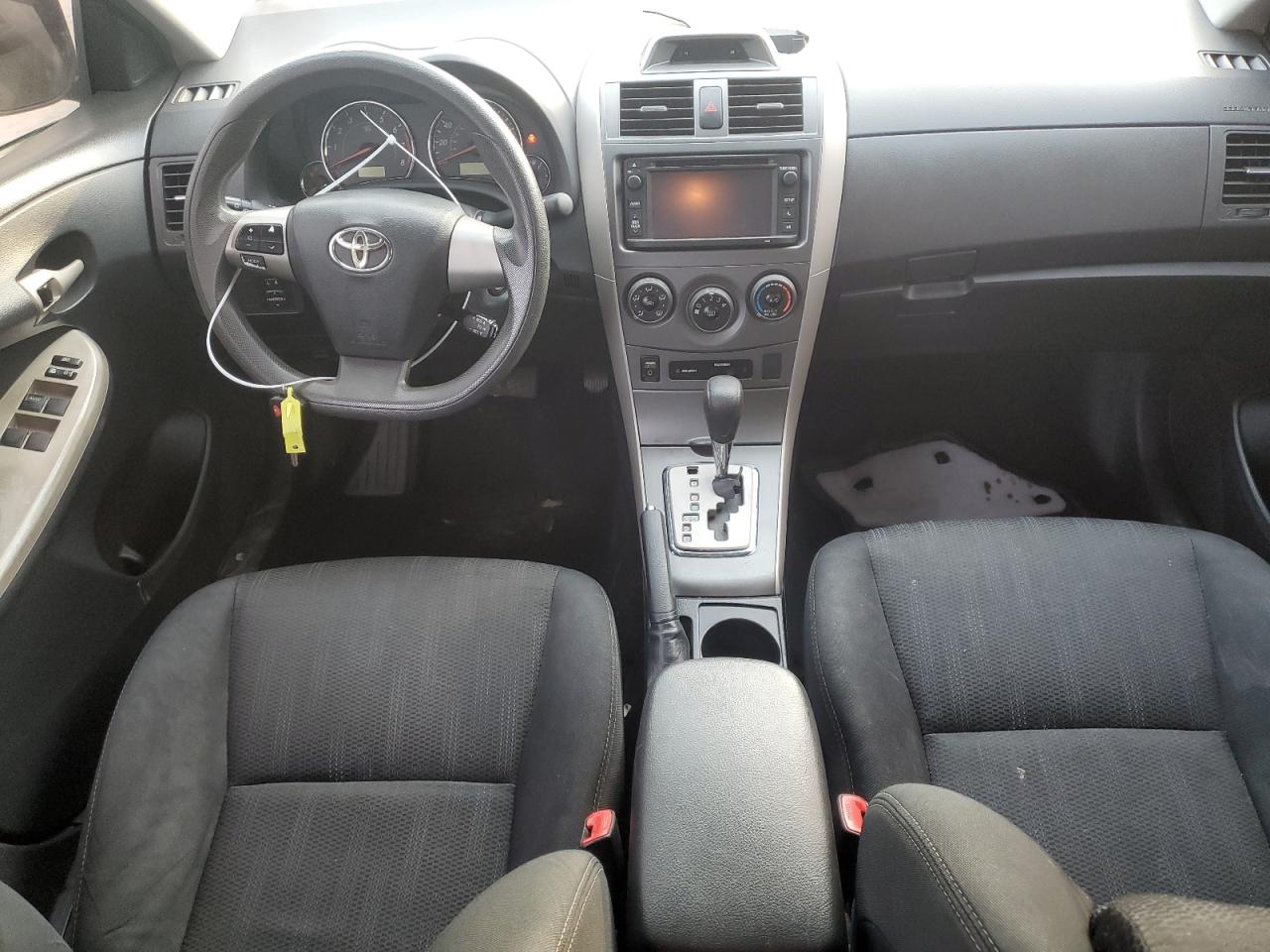 Photo 7 VIN: 5YFBU4EE6DP203947 - TOYOTA COROLLA 