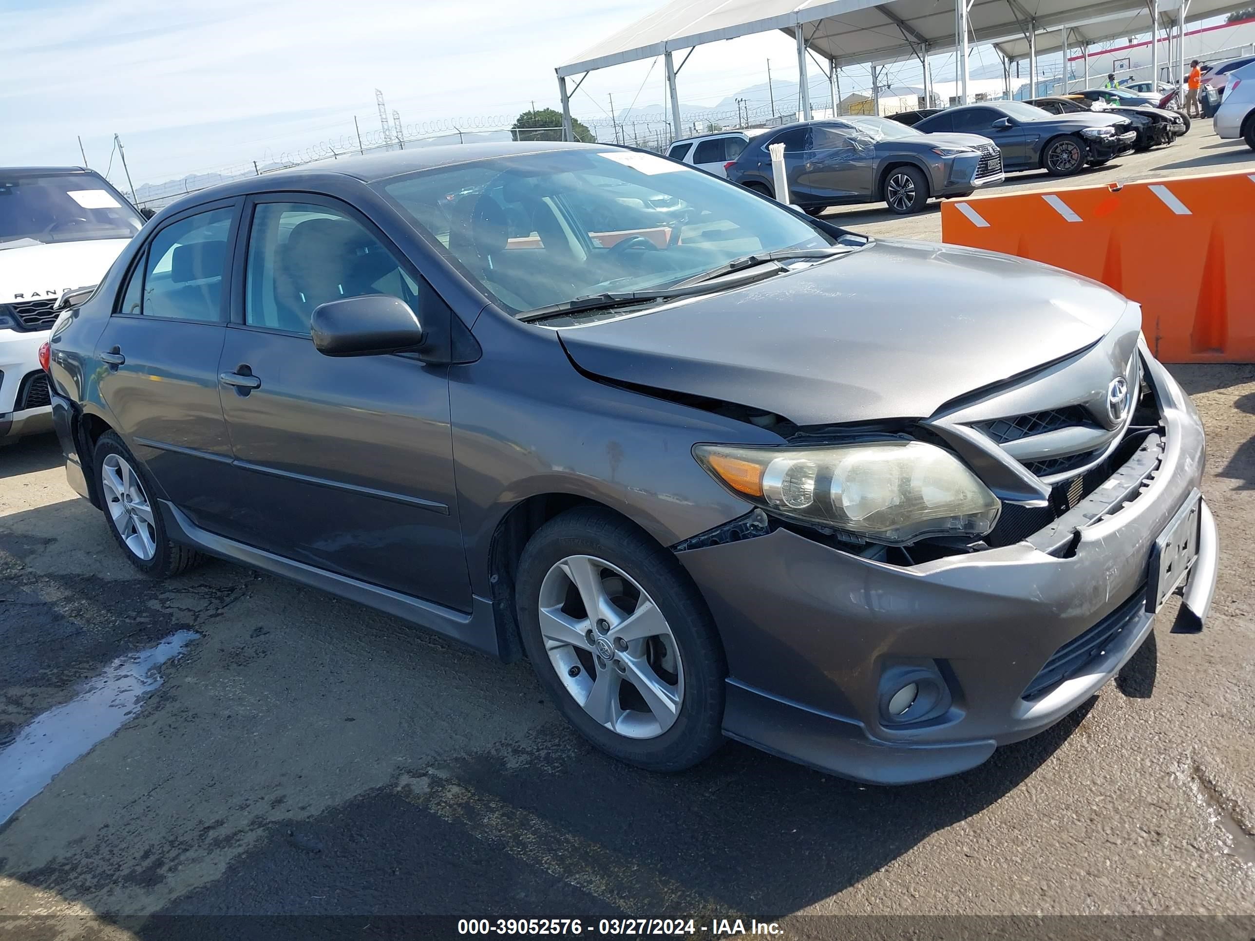 Photo 0 VIN: 5YFBU4EE7BP002247 - TOYOTA COROLLA 