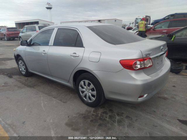 Photo 2 VIN: 5YFBU4EE7DP220935 - TOYOTA COROLLA 