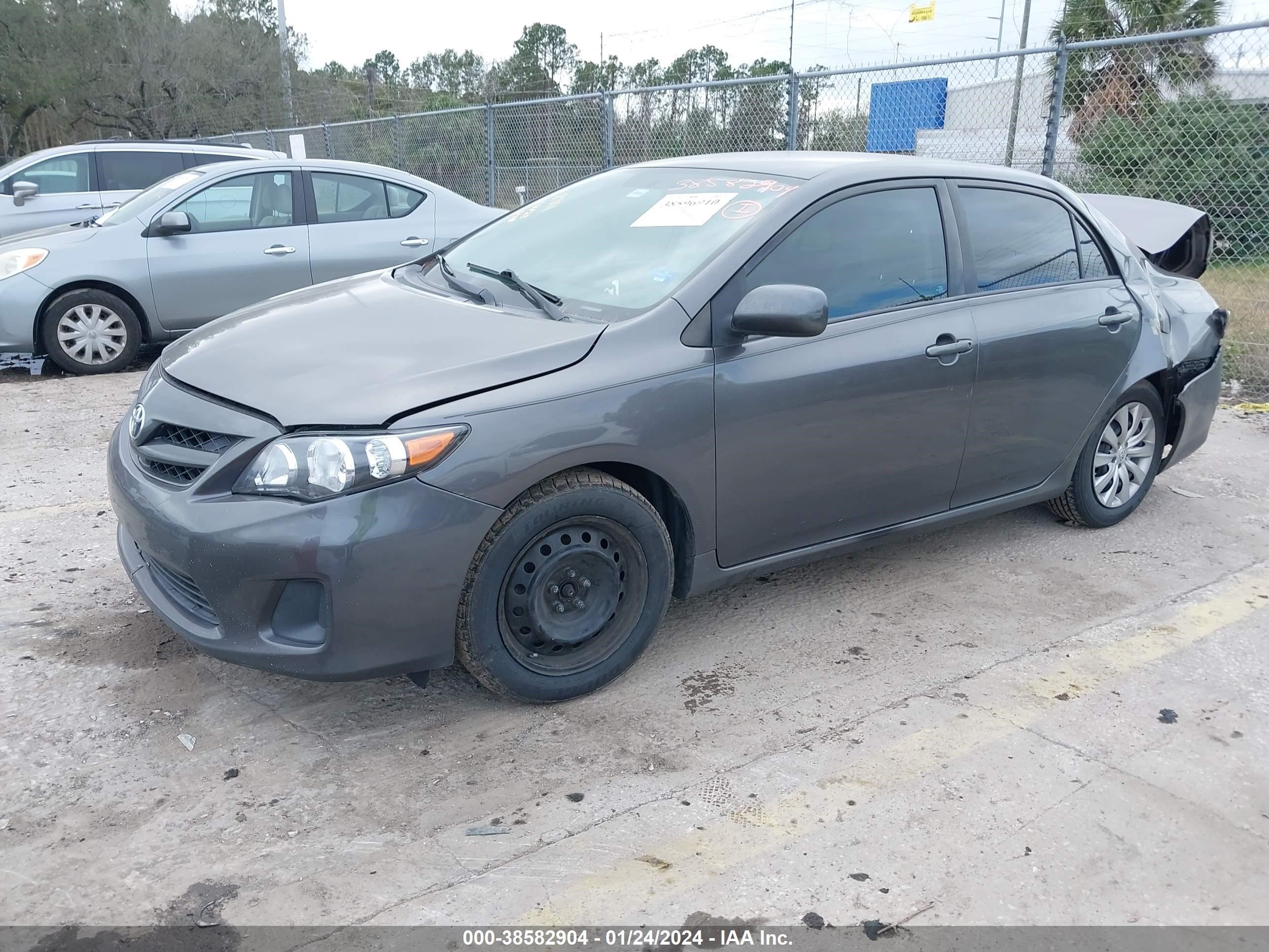 Photo 1 VIN: 5YFBU4EE8CP014411 - TOYOTA COROLLA 