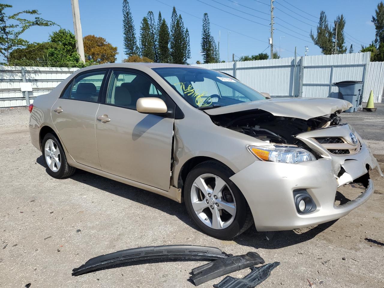 Photo 3 VIN: 5YFBU4EE8CP030866 - TOYOTA COROLLA 