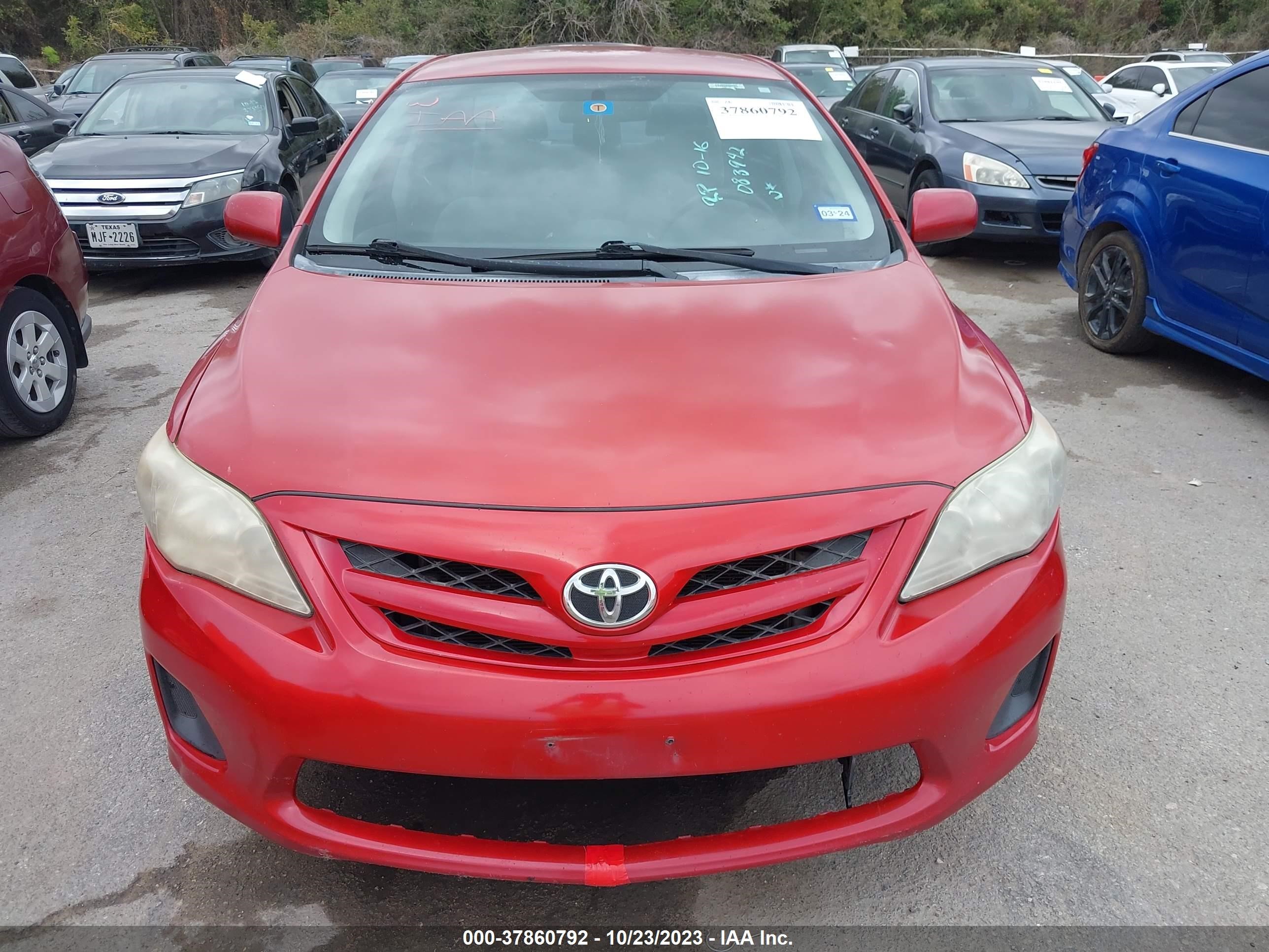 Photo 5 VIN: 5YFBU4EE8DP083942 - TOYOTA COROLLA 