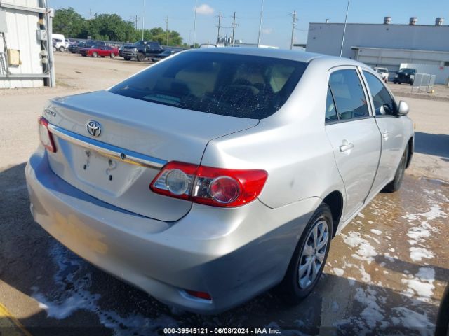 Photo 3 VIN: 5YFBU4EE8DP132461 - TOYOTA COROLLA 