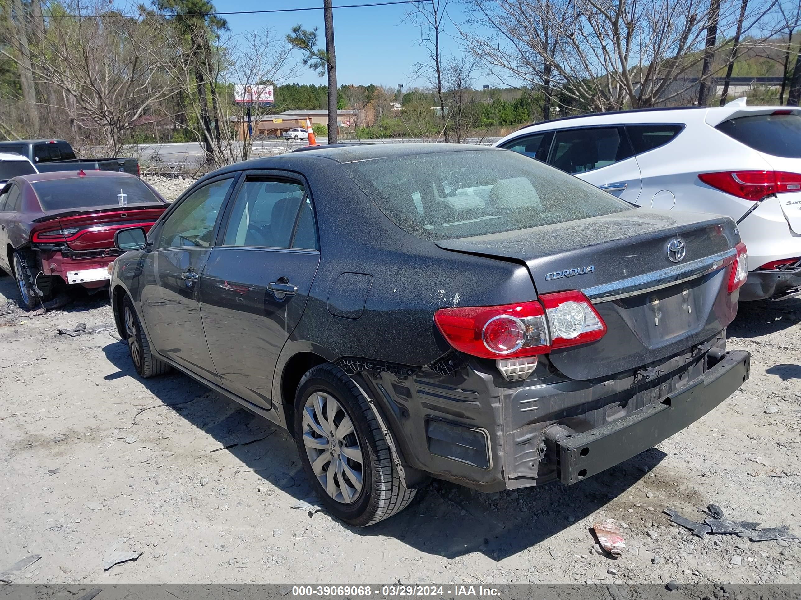 Photo 13 VIN: 5YFBU4EE8DP195432 - TOYOTA COROLLA 