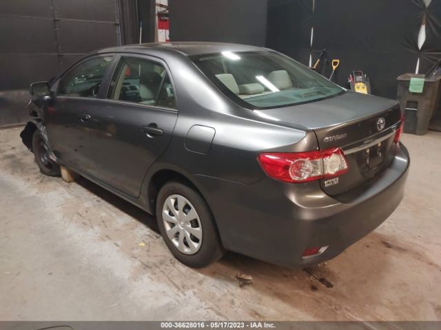 Photo 2 VIN: 5YFBU4EE8DP200919 - TOYOTA COROLLA 