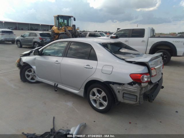 Photo 2 VIN: 5YFBU4EE8DP215033 - TOYOTA COROLLA 