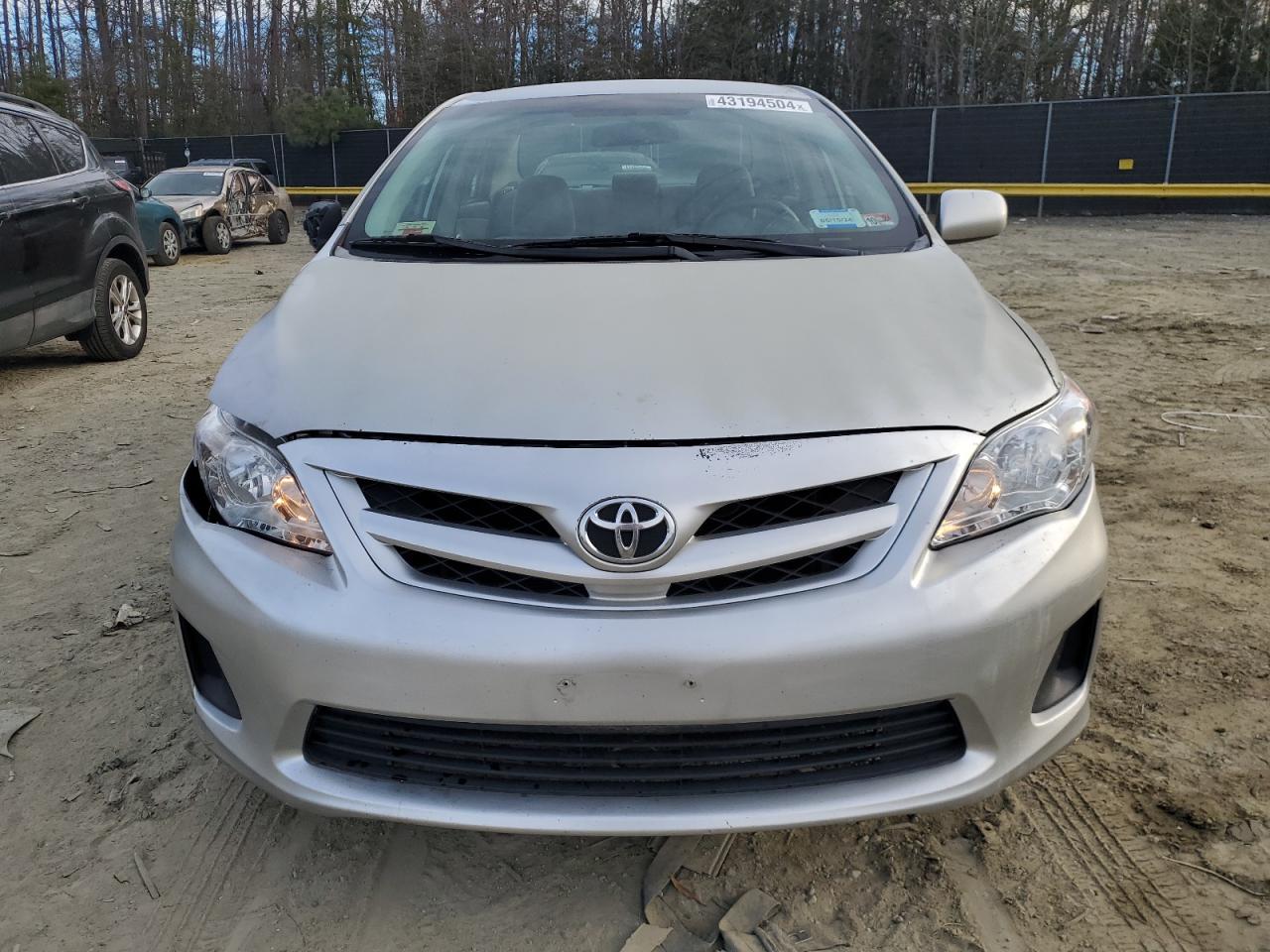 Photo 4 VIN: 5YFBU4EE9CP015521 - TOYOTA COROLLA 