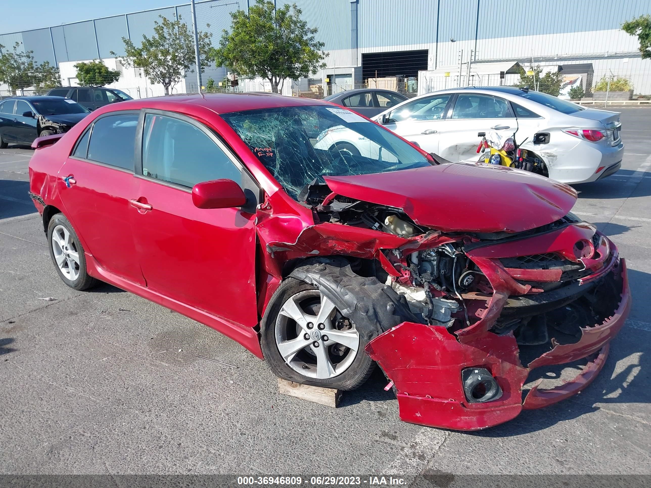 Photo 0 VIN: 5YFBU4EEXDP118979 - TOYOTA COROLLA 