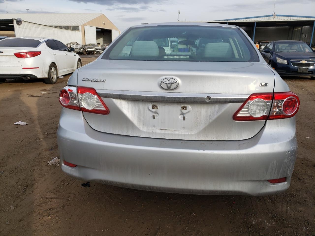 Photo 5 VIN: 5YFBU4EEXDP137094 - TOYOTA COROLLA 