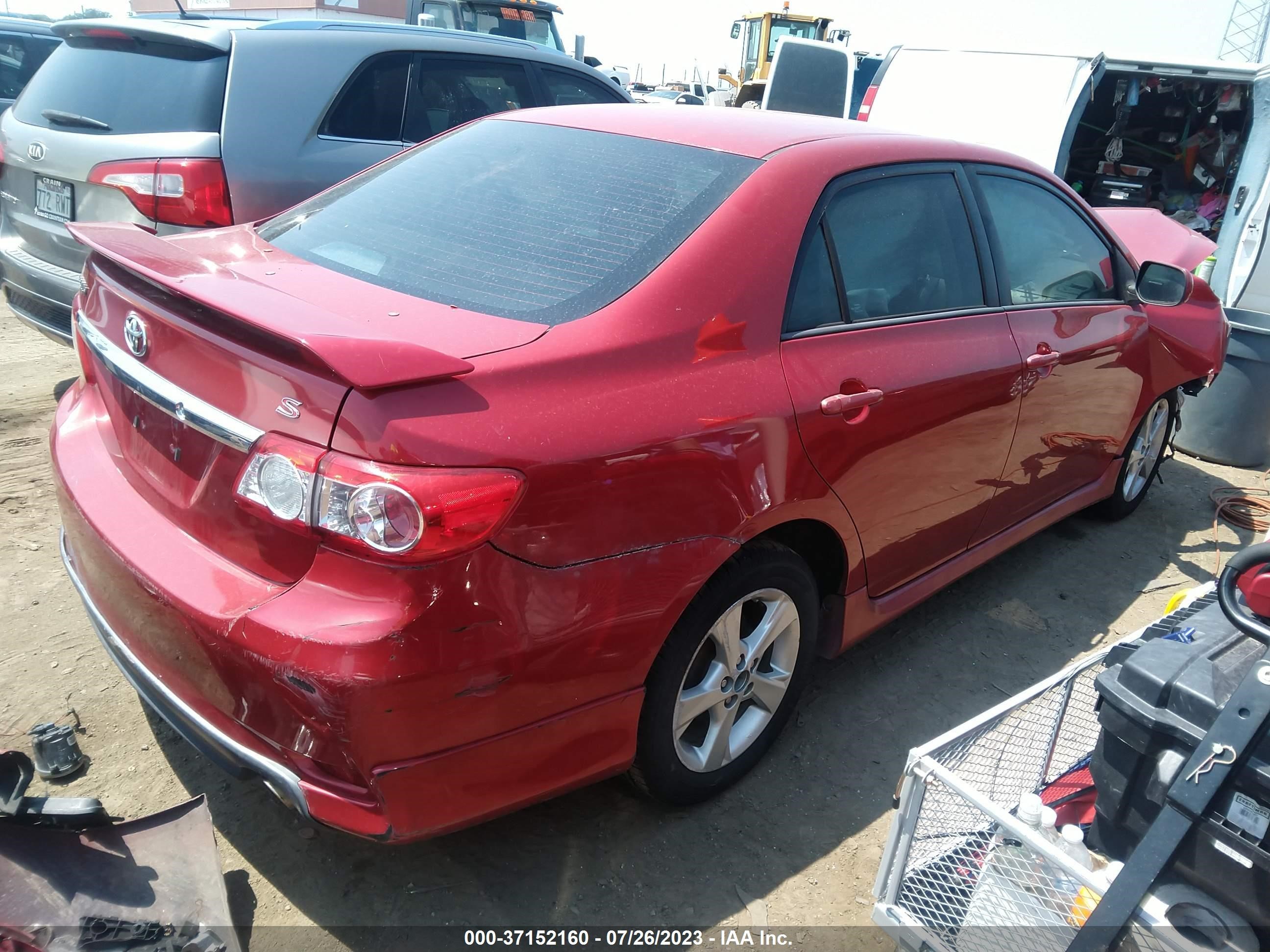 Photo 3 VIN: 5YFBU4EEXDP169530 - TOYOTA COROLLA 