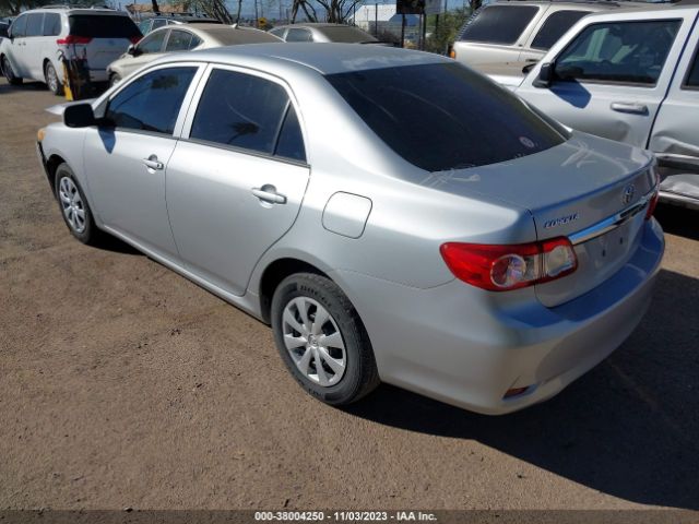 Photo 2 VIN: 5YFBU4EEXDP201781 - TOYOTA COROLLA 