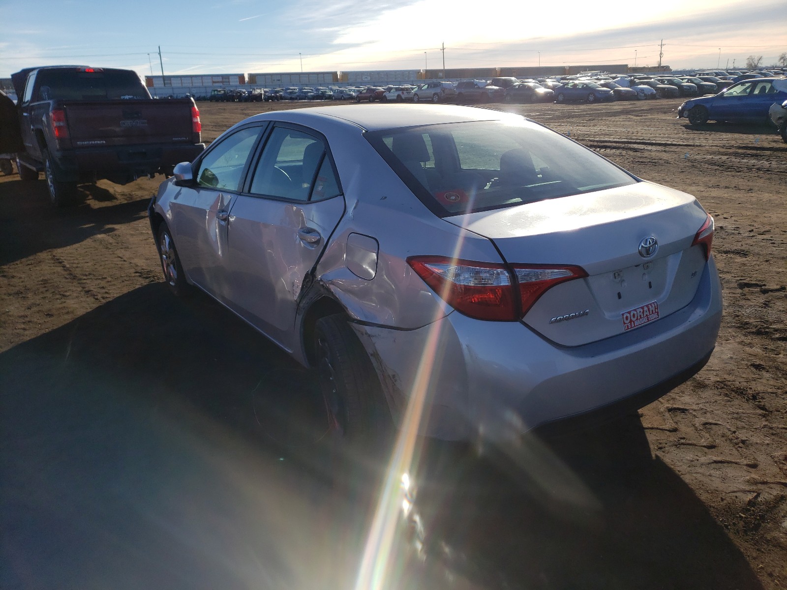 Photo 2 VIN: 5YFBURHE0FP210484 - TOYOTA COROLLA L 