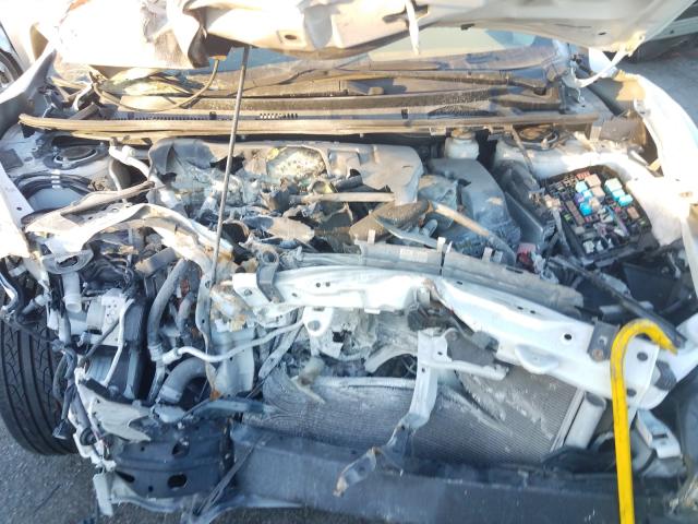 Photo 6 VIN: 5YFBURHE0GP407186 - TOYOTA COROLLA L 