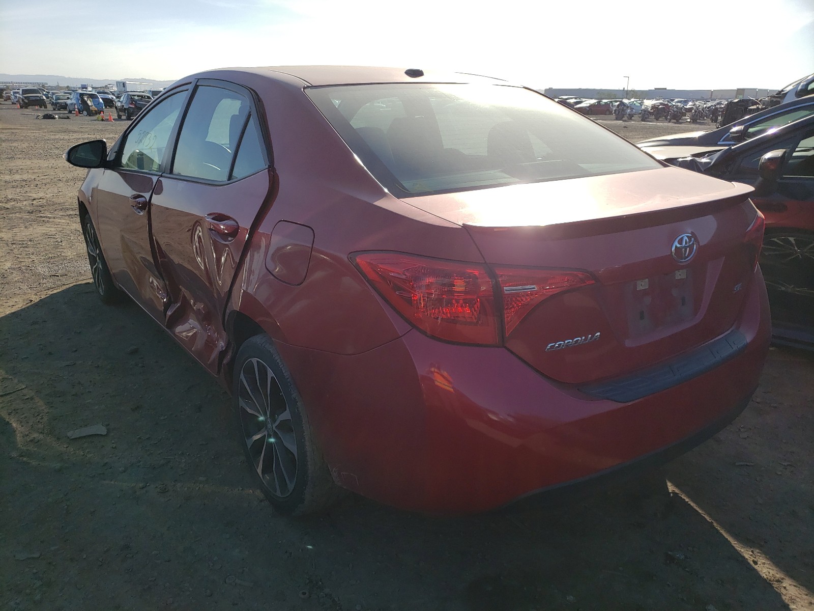 Photo 2 VIN: 5YFBURHE0HP622469 - TOYOTA COROLLA L 