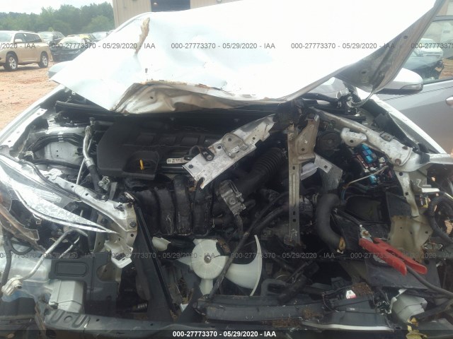 Photo 9 VIN: 5YFBURHE0HP678640 - TOYOTA COROLLA 