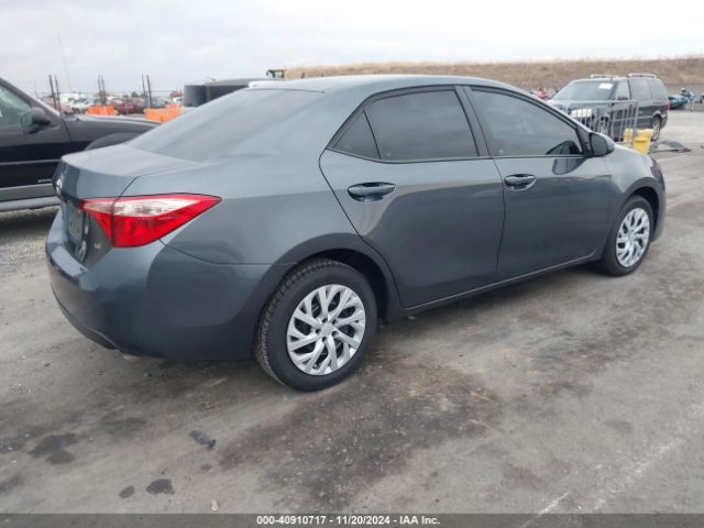 Photo 3 VIN: 5YFBURHE0HP705917 - TOYOTA COROLLA 