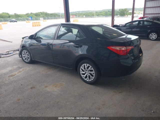 Photo 2 VIN: 5YFBURHE0JP786066 - TOYOTA COROLLA 