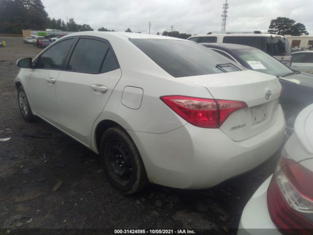 Photo 2 VIN: 5YFBURHE0JP790618 - TOYOTA COROLLA 