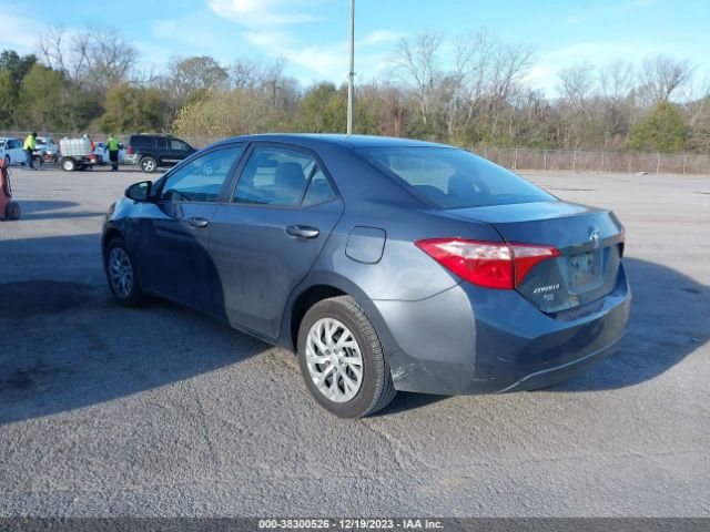 Photo 2 VIN: 5YFBURHE0JP798430 - TOYOTA COROLLA 