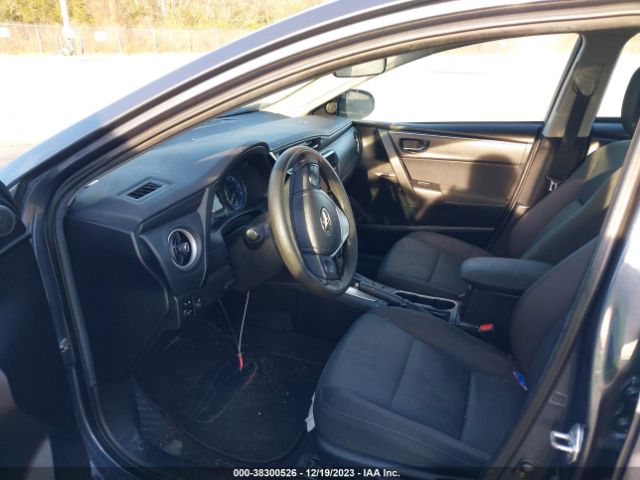 Photo 4 VIN: 5YFBURHE0JP798430 - TOYOTA COROLLA 