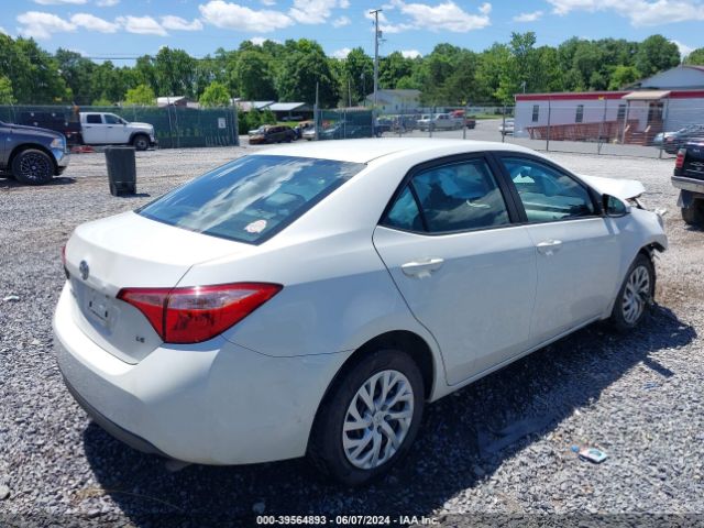 Photo 3 VIN: 5YFBURHE0JP811676 - TOYOTA COROLLA 