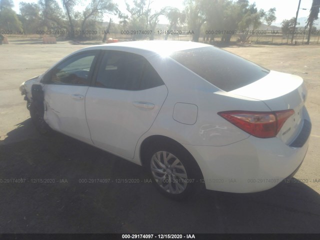 Photo 2 VIN: 5YFBURHE0JP828607 - TOYOTA COROLLA 