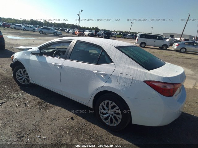 Photo 2 VIN: 5YFBURHE0JP831684 - TOYOTA COROLLA 