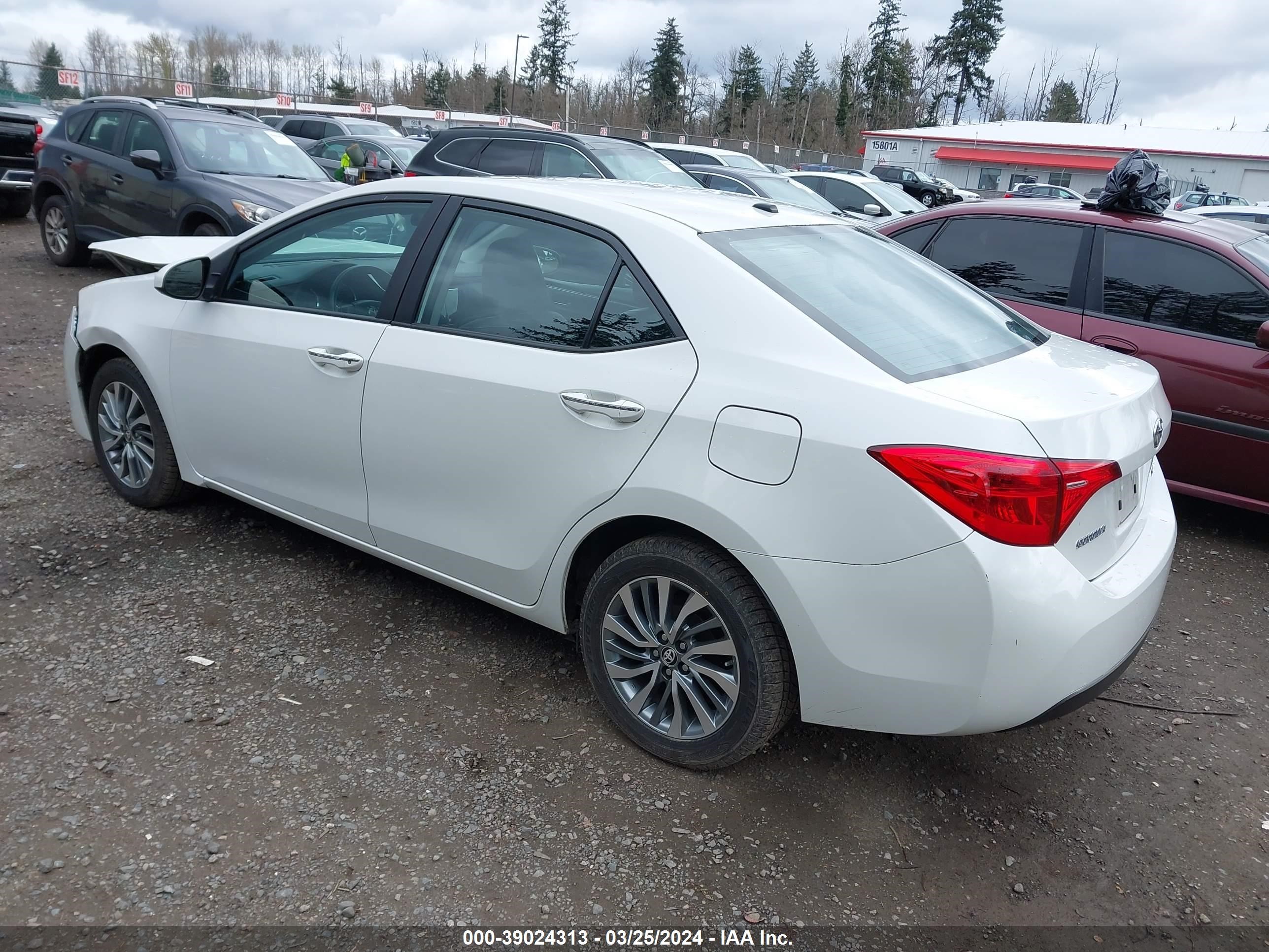 Photo 2 VIN: 5YFBURHE0JP849568 - TOYOTA COROLLA 