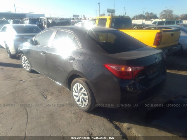 Photo 2 VIN: 5YFBURHE0KP879297 - TOYOTA COROLLA 