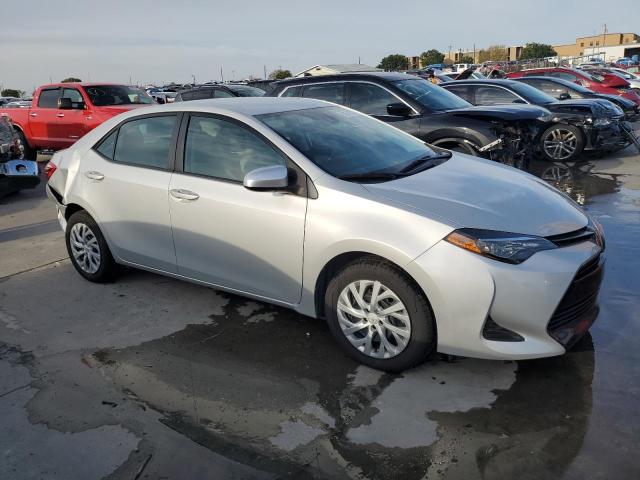 Photo 3 VIN: 5YFBURHE0KP891367 - TOYOTA COROLLA L 