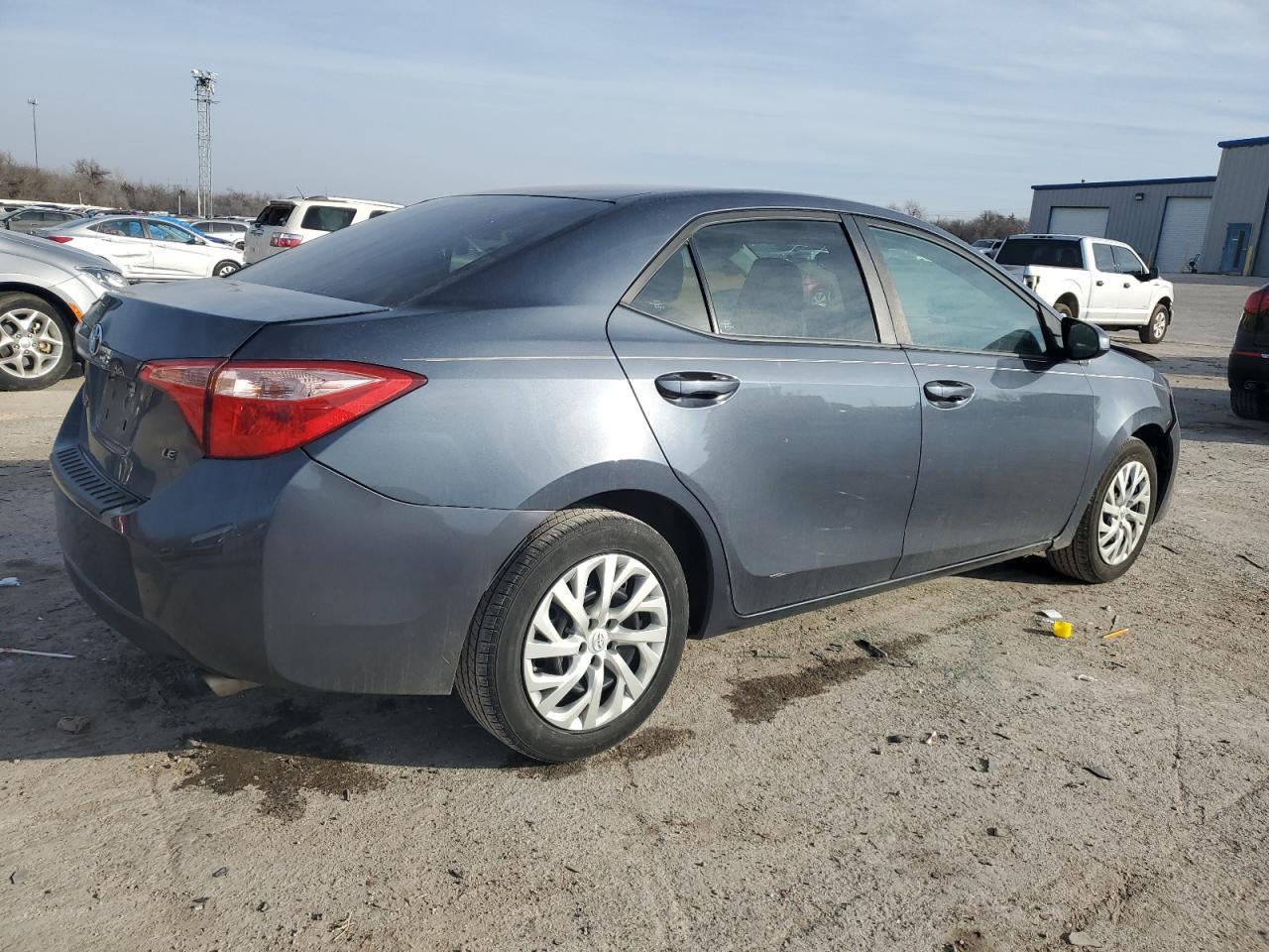 Photo 2 VIN: 5YFBURHE0KP900276 - TOYOTA COROLLA 