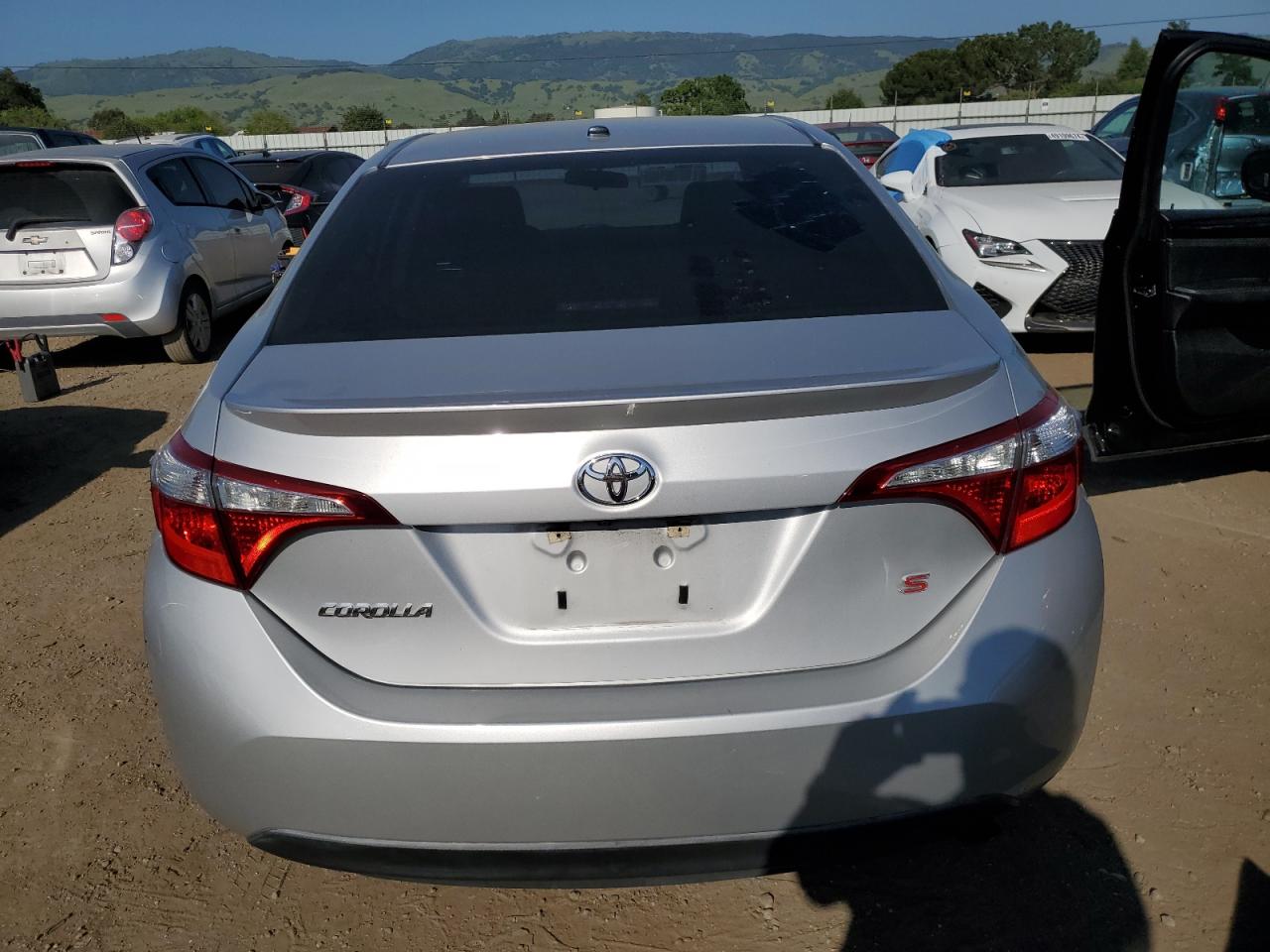 Photo 5 VIN: 5YFBURHE1EP020143 - TOYOTA COROLLA 