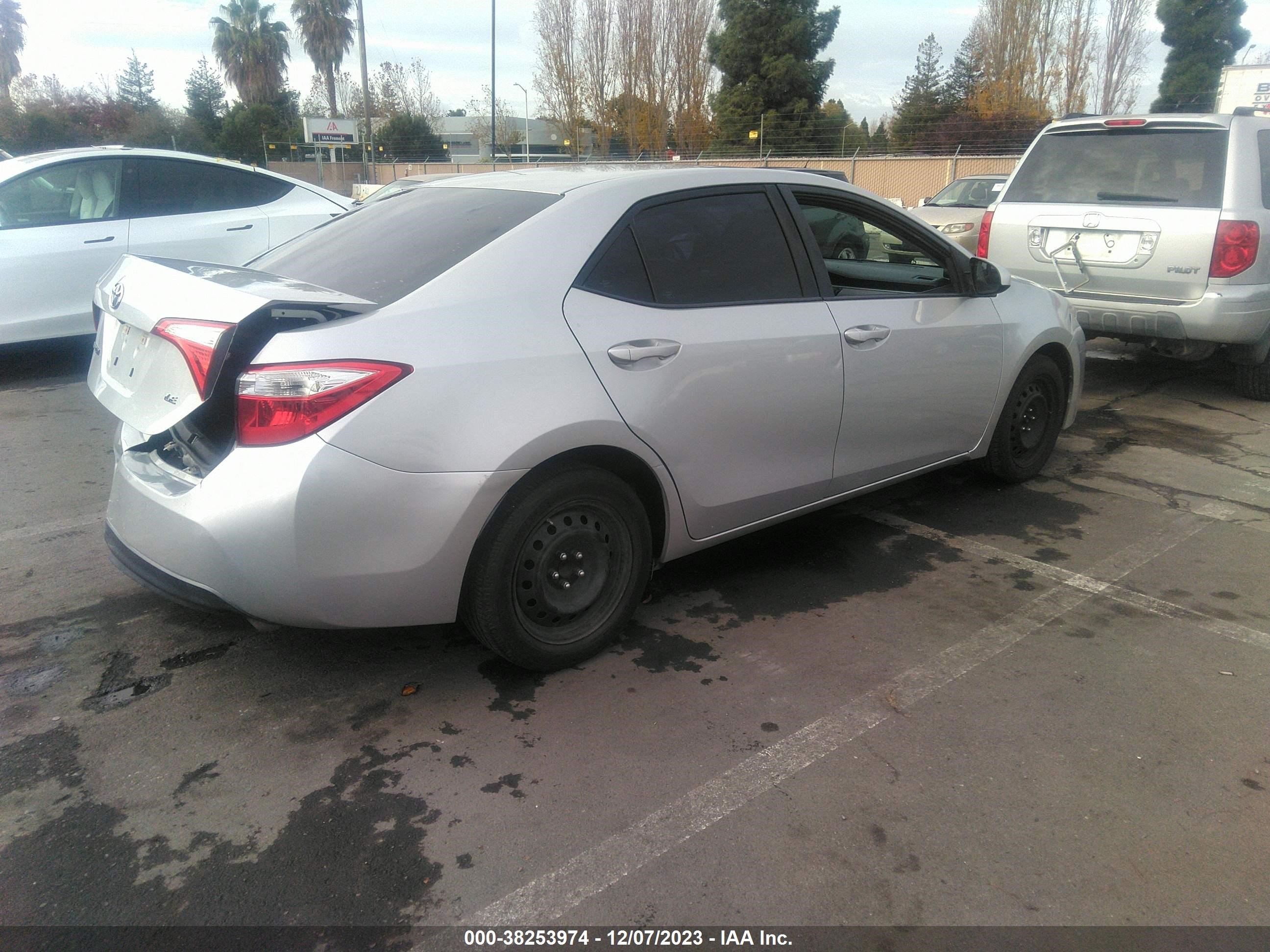 Photo 3 VIN: 5YFBURHE1EP152366 - TOYOTA COROLLA 