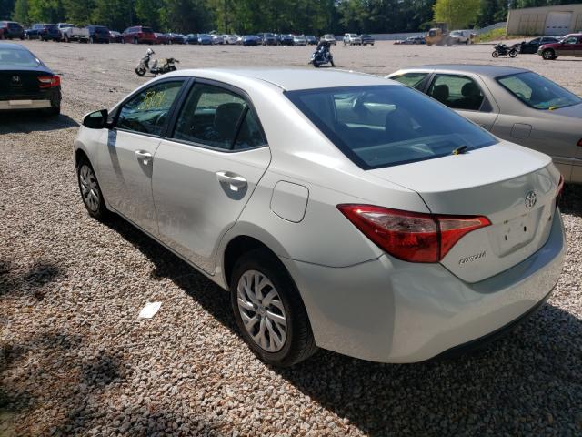 Photo 2 VIN: 5YFBURHE1HP620617 - TOYOTA COROLLA L 