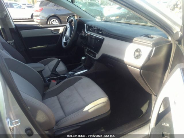 Photo 4 VIN: 5YFBURHE1HP688111 - TOYOTA COROLLA 