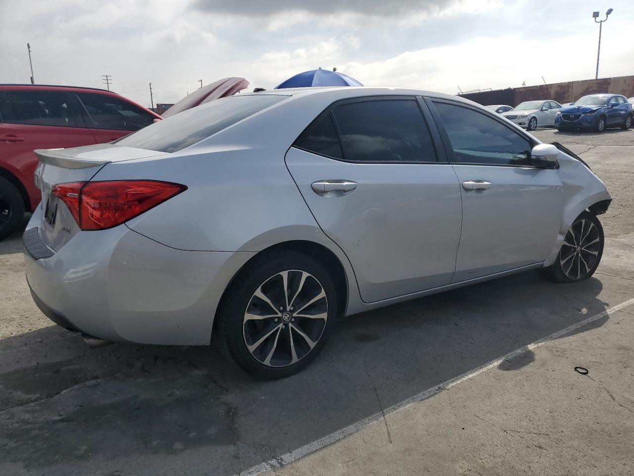 Photo 2 VIN: 5YFBURHE1HP697021 - TOYOTA COROLLA 