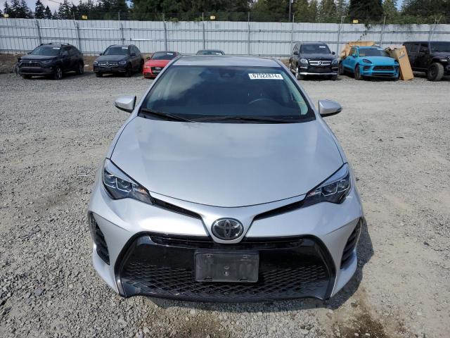 Photo 4 VIN: 5YFBURHE1JP811363 - TOYOTA COROLLA L 