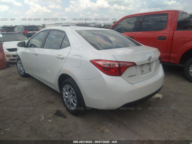 Photo 2 VIN: 5YFBURHE1KP888378 - TOYOTA COROLLA 