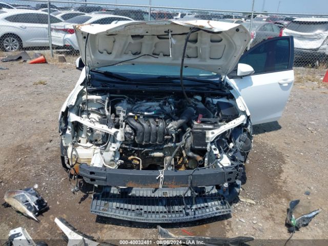 Photo 9 VIN: 5YFBURHE2HP669907 - TOYOTA COROLLA 