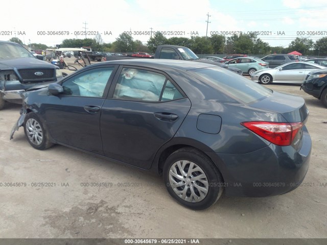 Photo 2 VIN: 5YFBURHE2JP753103 - TOYOTA COROLLA 